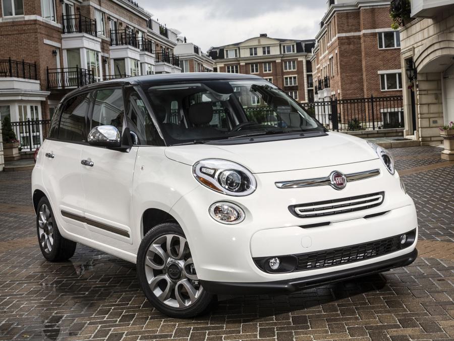  Fiat 500L 2013 года  (US) (фото 24 из 40)